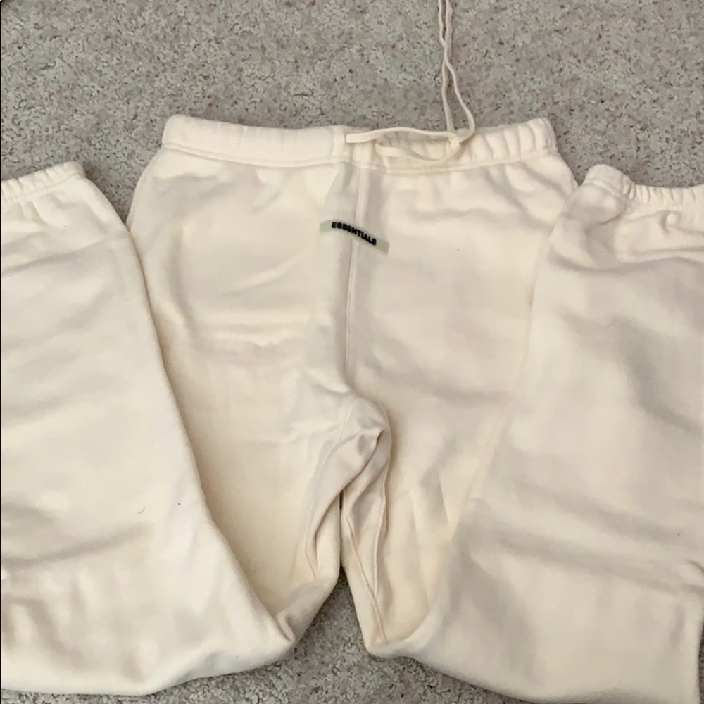Essentials fear of god sweatpants